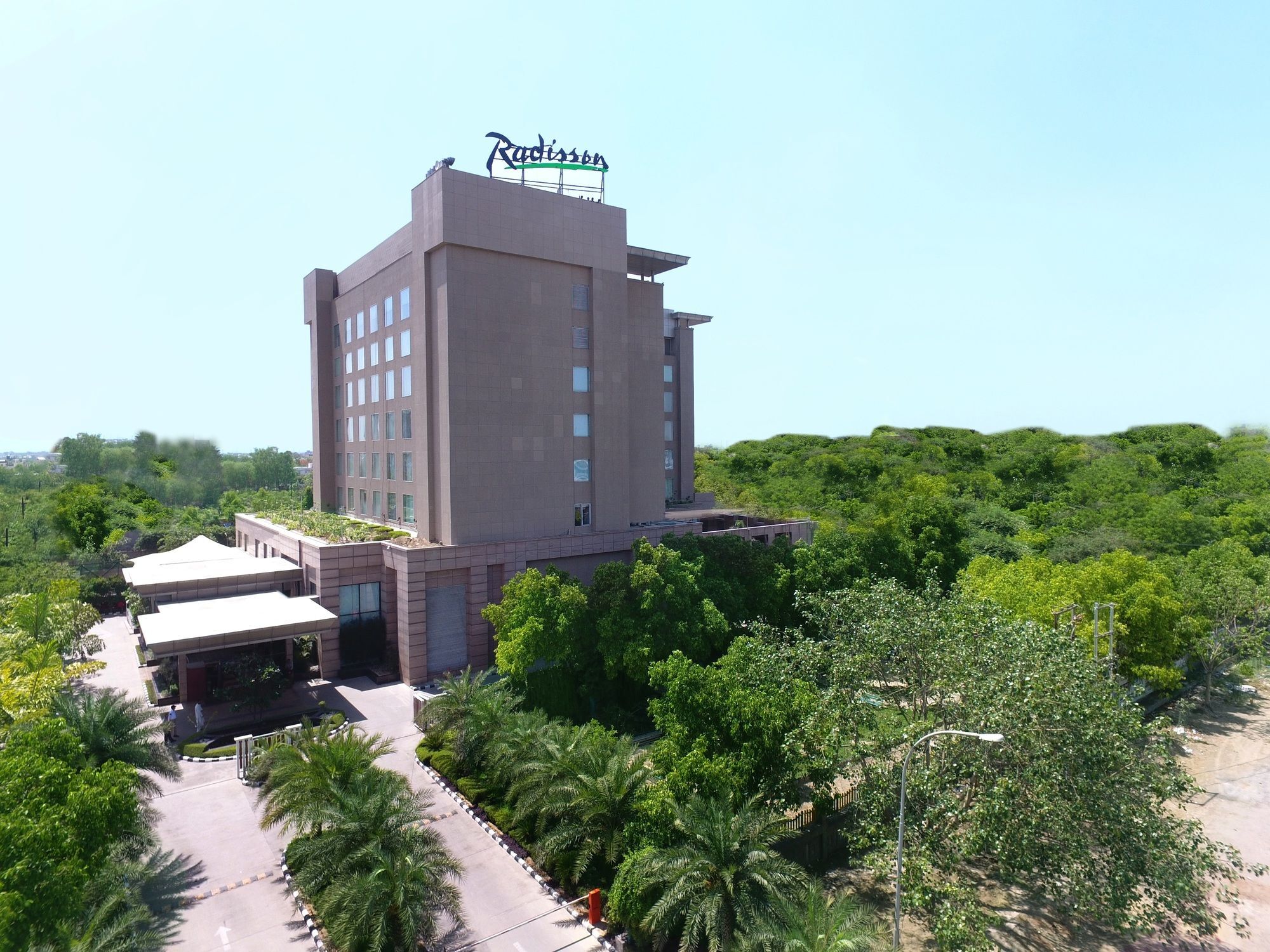 Hotel Radisson Noida Exterior foto